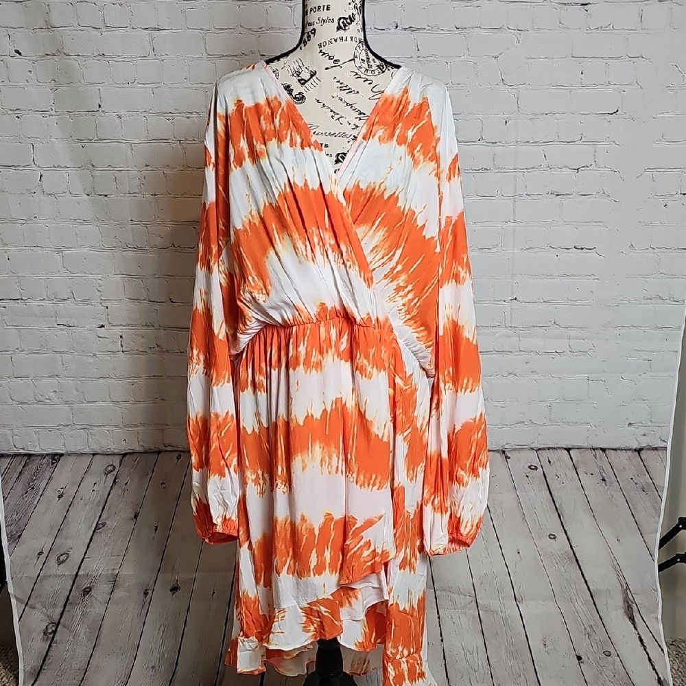 NWT! Fashion to Figure Vibrant Orange and White Long Sleeve Dress